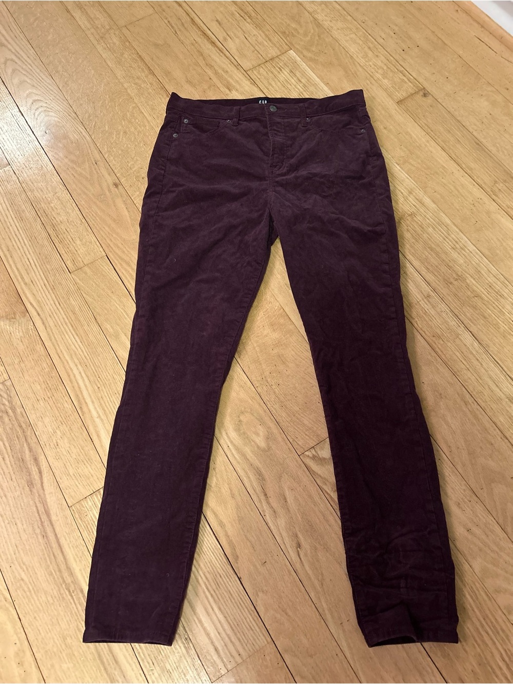 GAP Corduroy High Rise True Skinny Pants in Rich Wine 14/32L